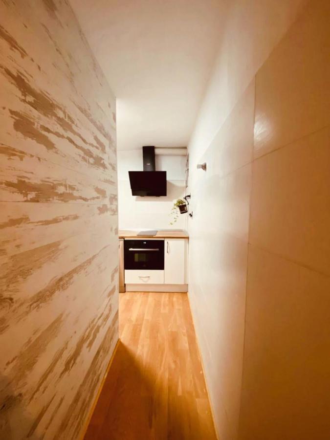 コルドバCasa En Plaza De La Corredera Con Balconアパートメント エクステリア 写真