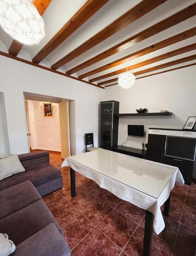 コルドバCasa En Plaza De La Corredera Con Balconアパートメント エクステリア 写真
