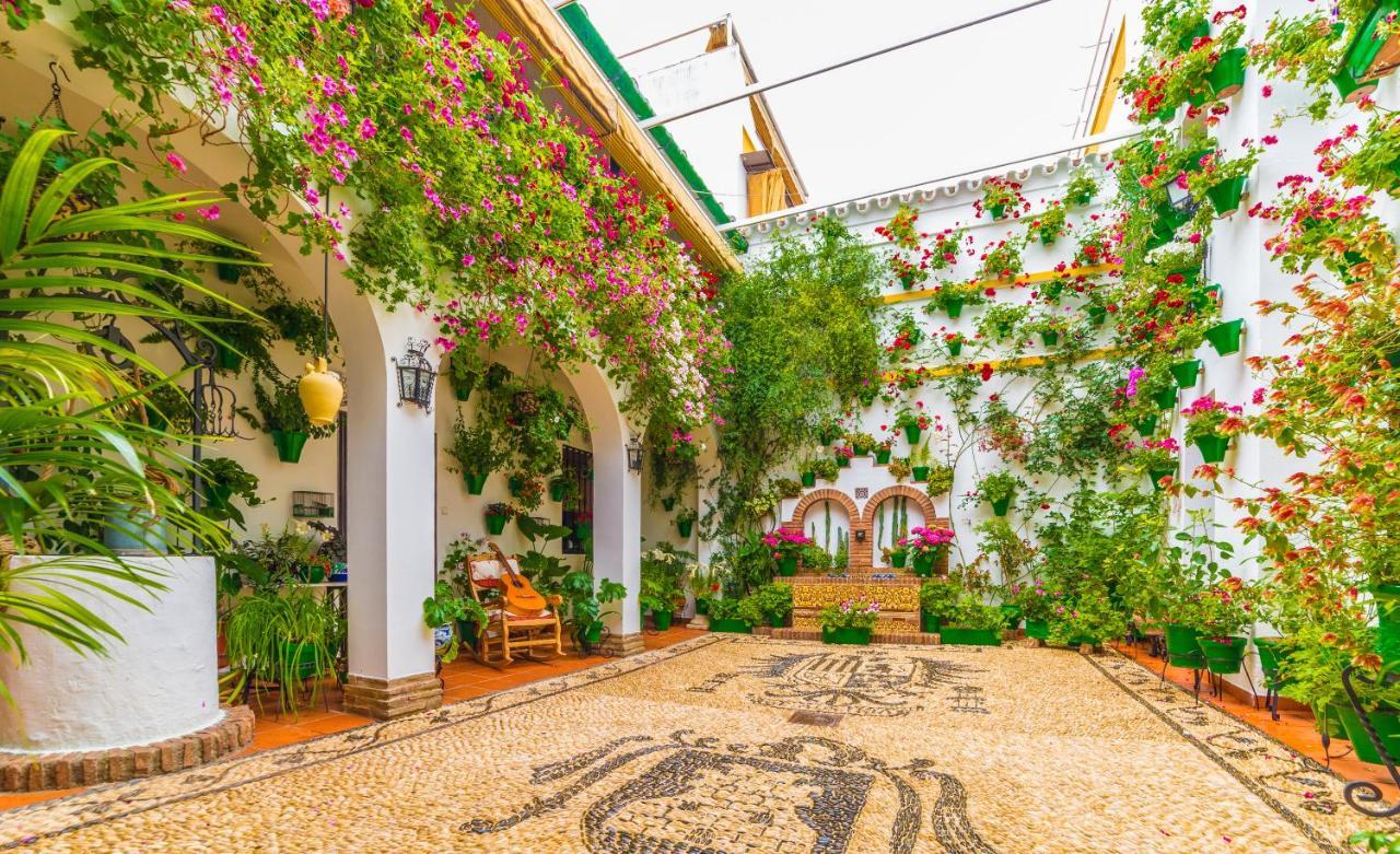 コルドバCasa En Plaza De La Corredera Con Balconアパートメント エクステリア 写真