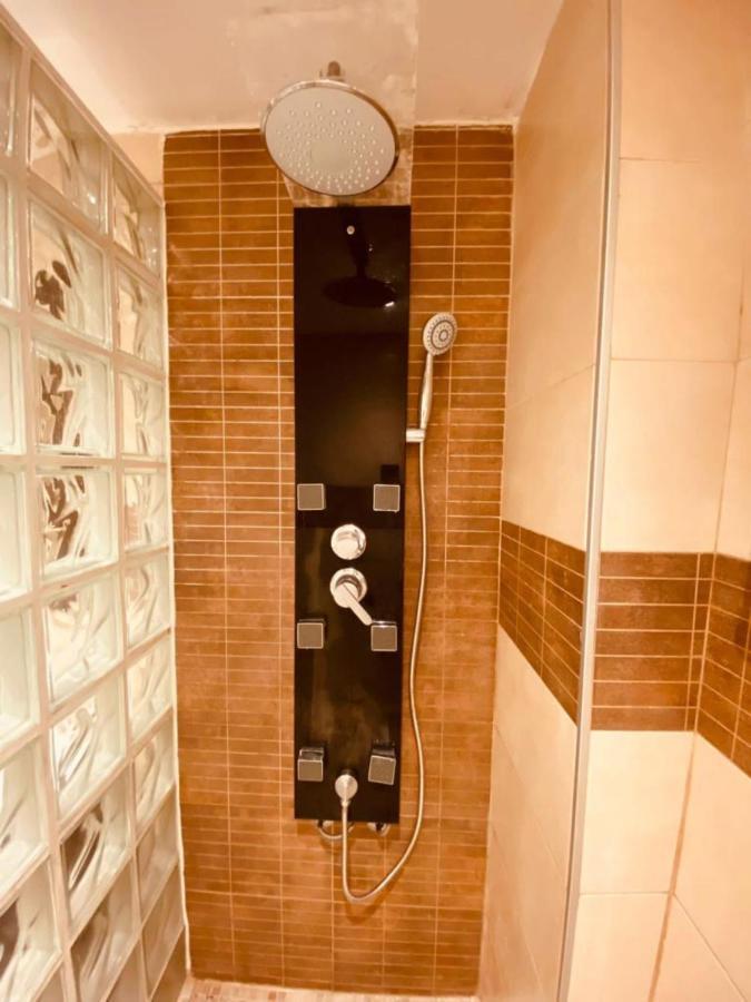 コルドバCasa En Plaza De La Corredera Con Balconアパートメント エクステリア 写真